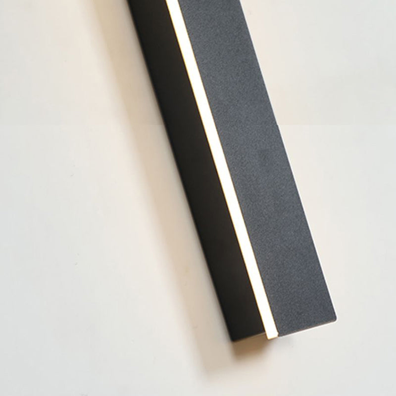 Architectural Black Vertical LED Wall Light For Indoor And Outdoor