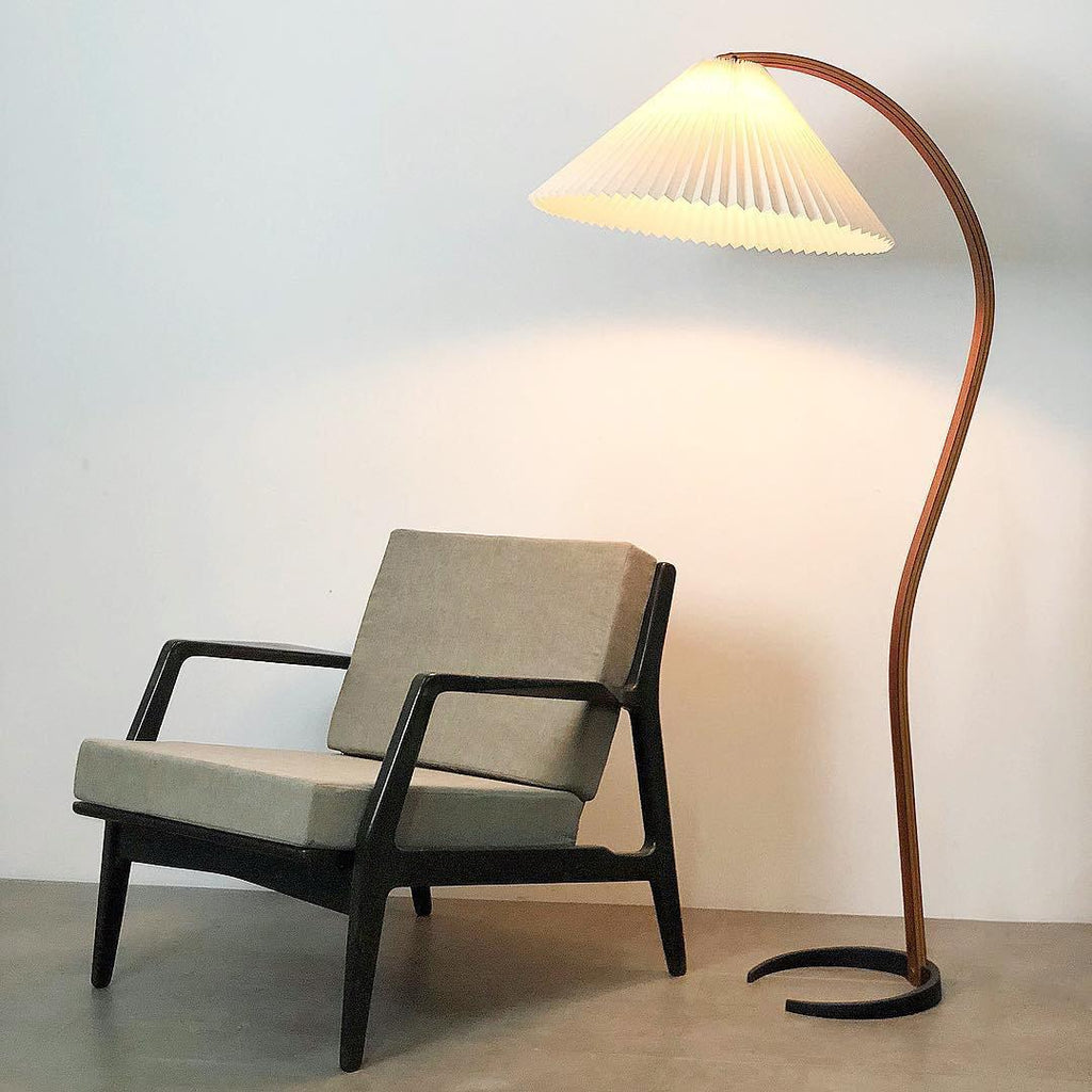 Scandinavian Curved Floor Lamp With Beech Wood Stem And Linen Shade