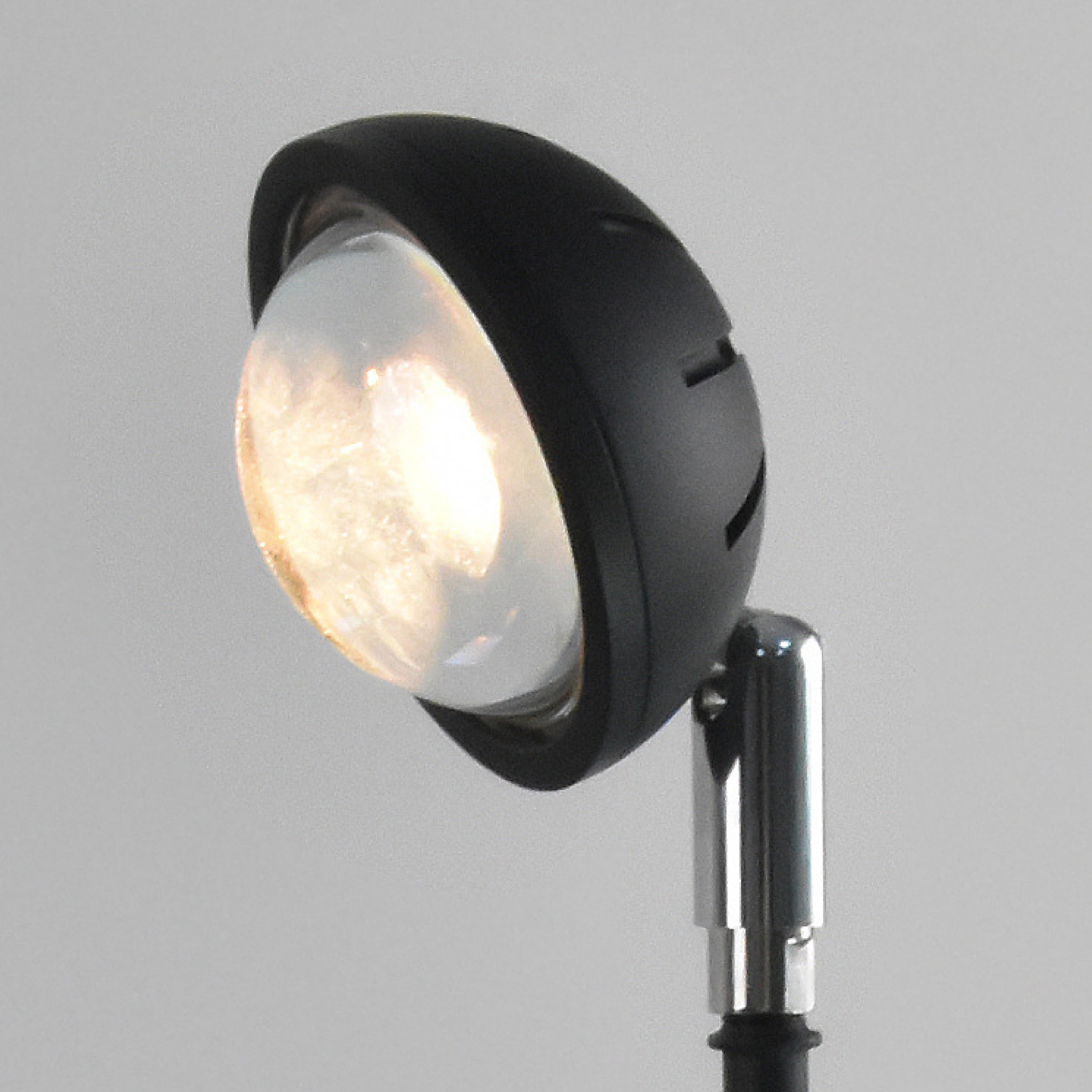 Minimalist Aluminium Dimmable LED Floor Lamp With Adjustable Brightness