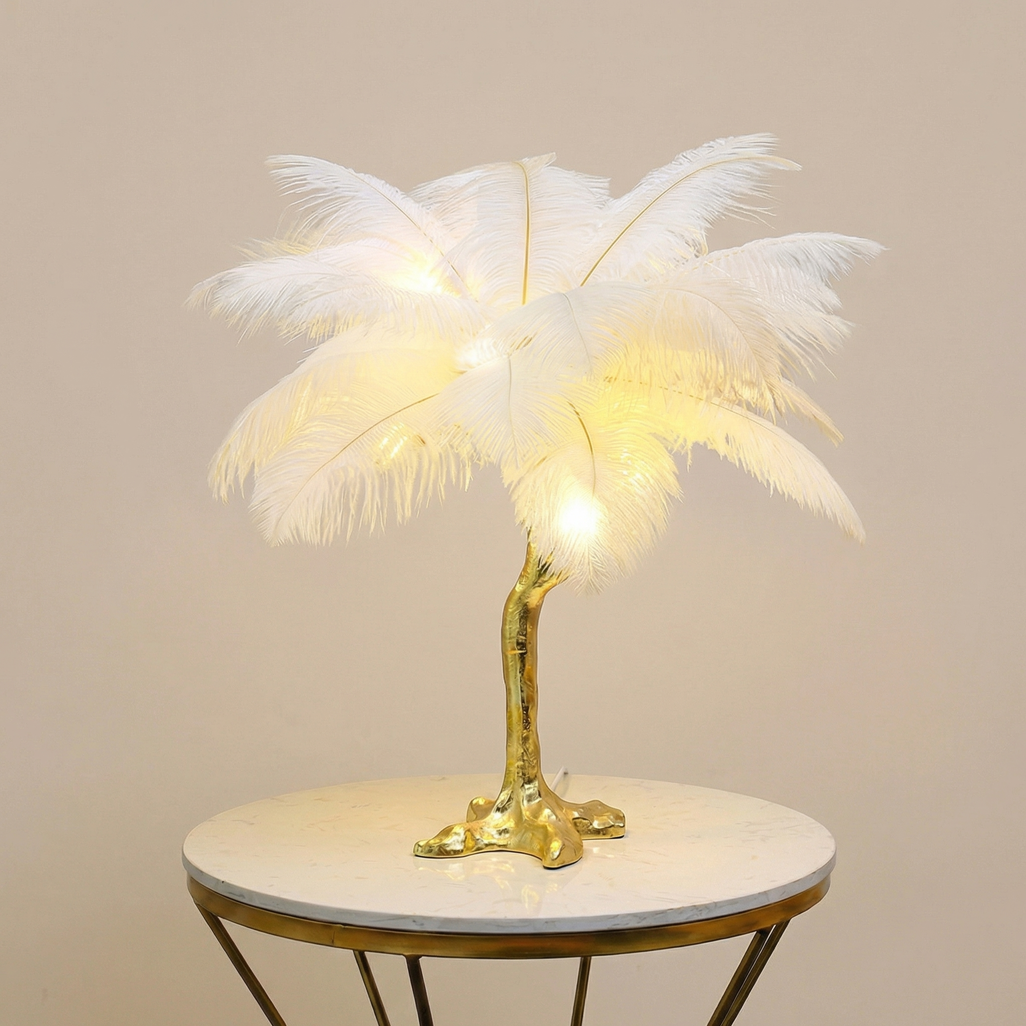 Nordic Artificial Ostrich Feather Table Lamp With Resin Base Bedroom Decor